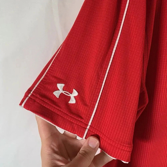 Under Armour Golf Polo Shirt Men's Small Red Short Sleeve 1/4 Button - Picture 9 of 9